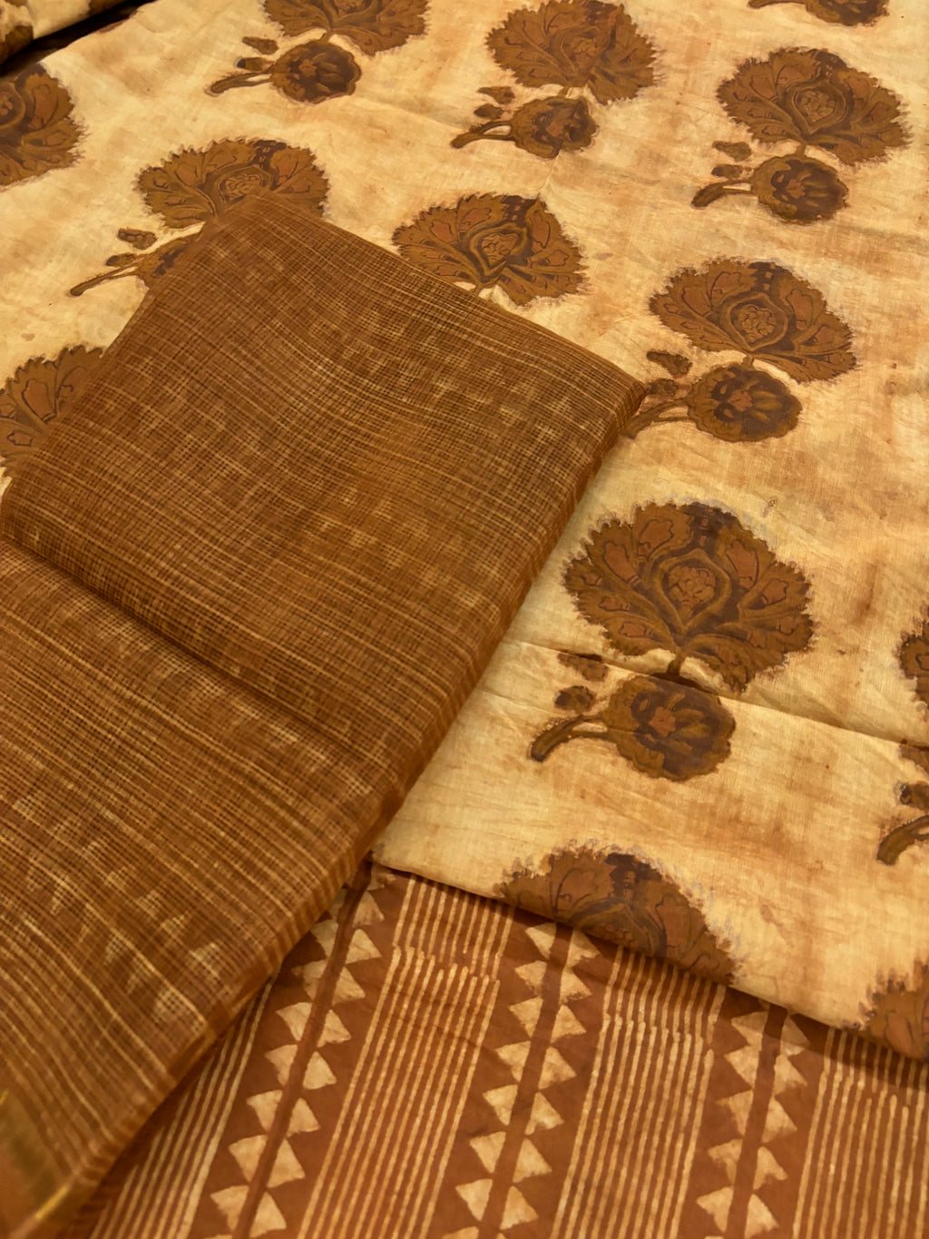 Pankh Suit Set