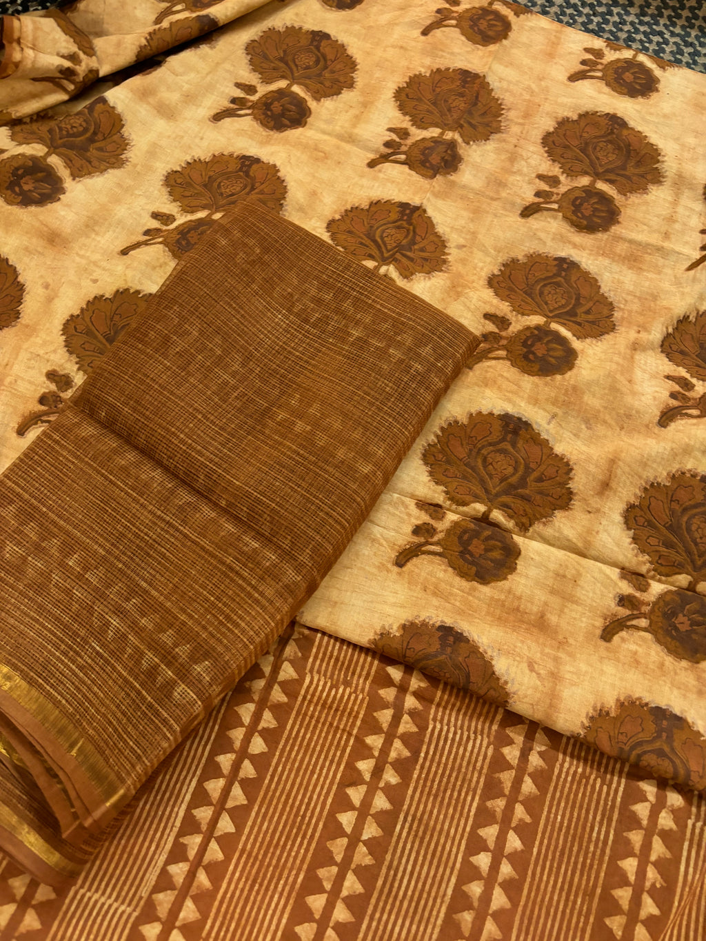 Pankh Suit Set